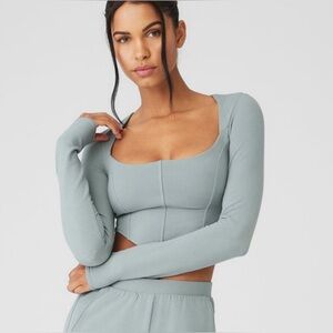 Alo Yoga Soft Sculpt Long Sleeve Top -cosmic grey